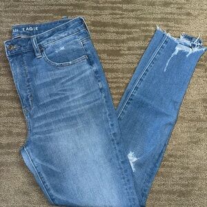 AE Distressed Super High Rise Dream Jean Jeggings